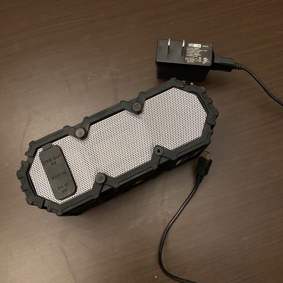 Altec Lansing Waterproof Bluetooth Speaker - Picture 2 of 3